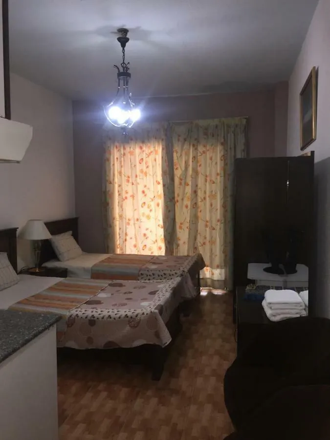 Weekend Furnished Apartments Beirut 2*,
